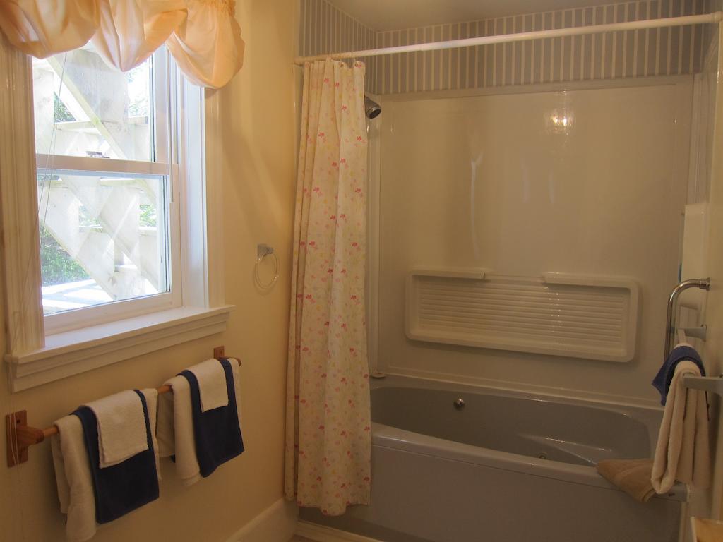 Salmon River Country Inn Head of Jeddore Zimmer foto