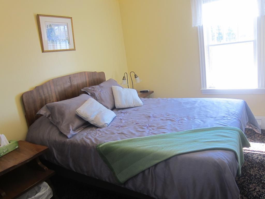 Salmon River Country Inn Head of Jeddore Zimmer foto